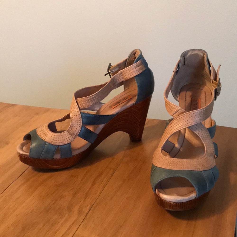 Miz Mooz size 8.5 open toe heels
